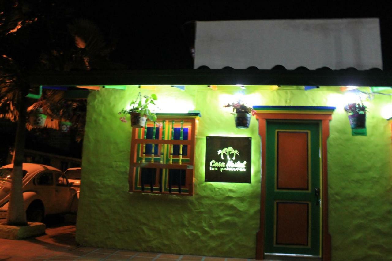 Casa Hostal Las Palmeras Гуатапе Екстер'єр фото